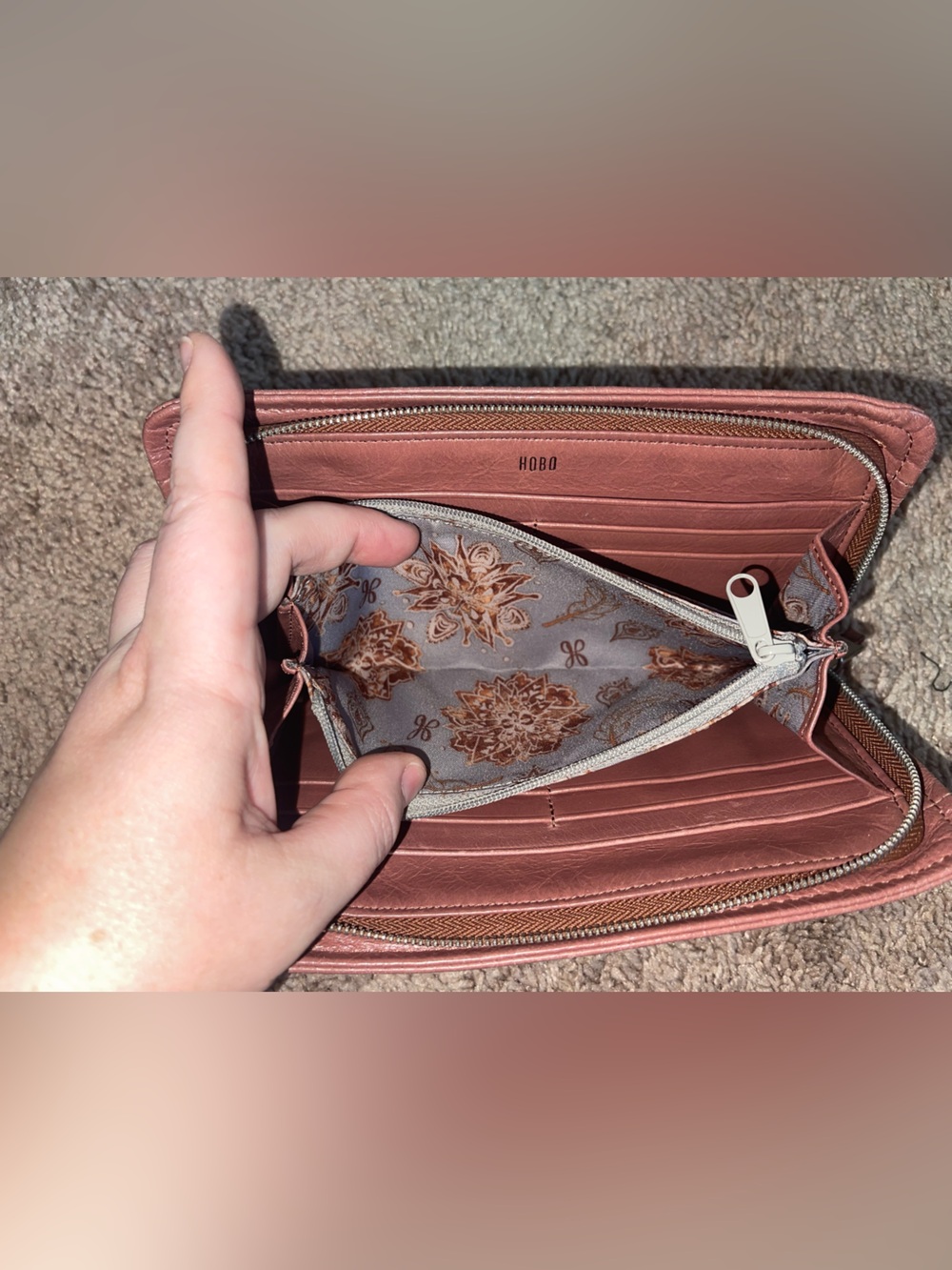 HOBO Leather Zip Wallet - Dusty Rose - Picture 5 of 8
